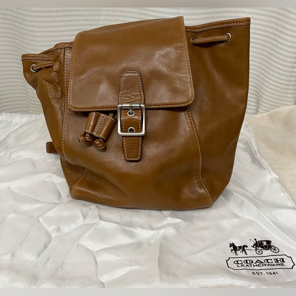 COACH Legacy Drawstring Backpack Light
Brown 9569